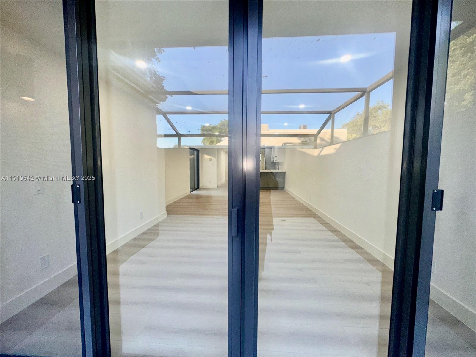 EVERGLADE SUGAR & LAND CO - Residential Lease