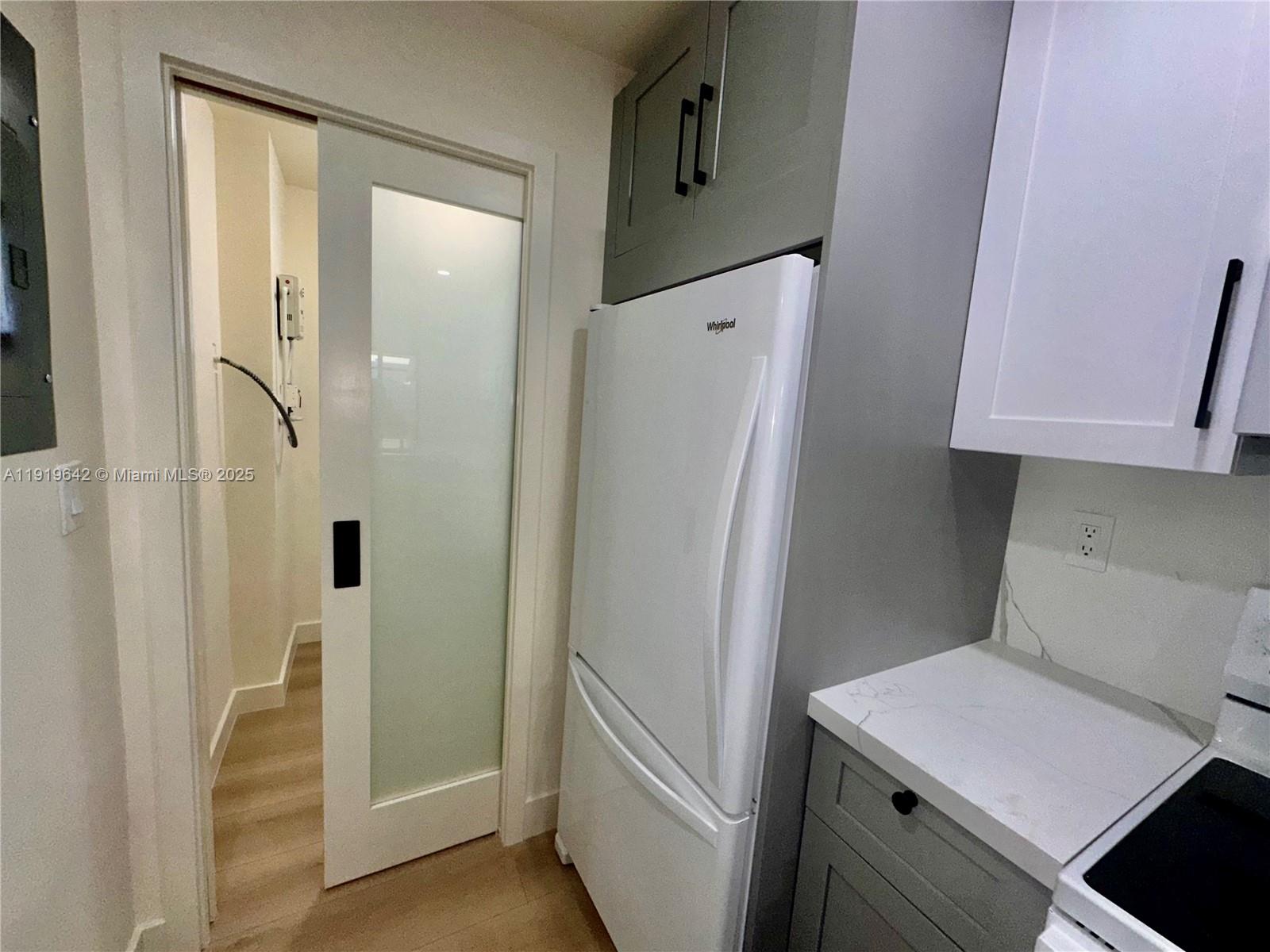 EVERGLADE SUGAR & LAND CO - Residential Lease