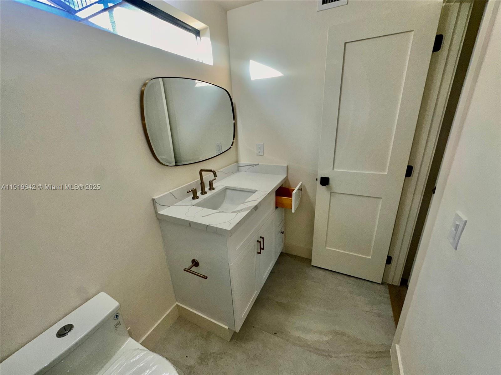 EVERGLADE SUGAR & LAND CO - Residential Lease