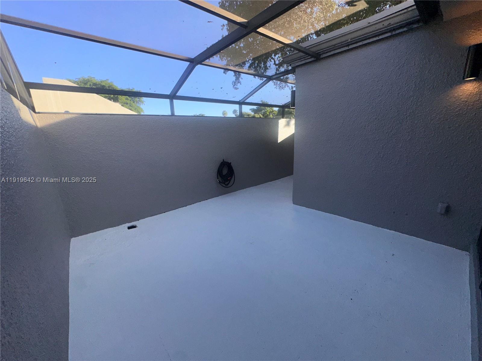 EVERGLADE SUGAR & LAND CO - Residential Lease