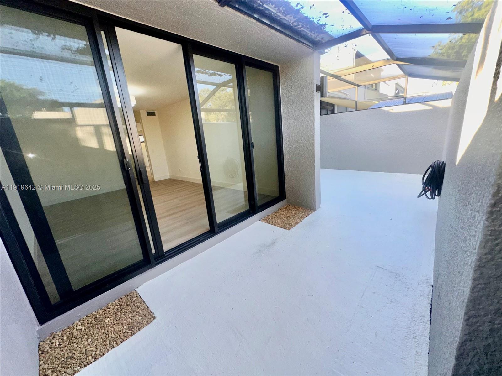 EVERGLADE SUGAR & LAND CO - Residential Lease