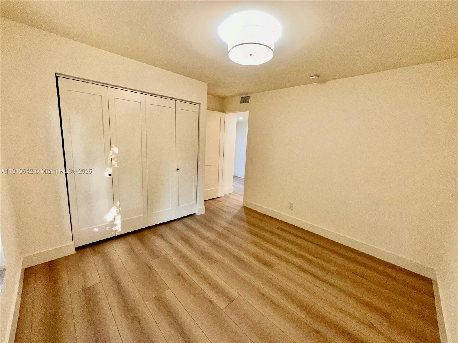 EVERGLADE SUGAR & LAND CO - Residential Lease