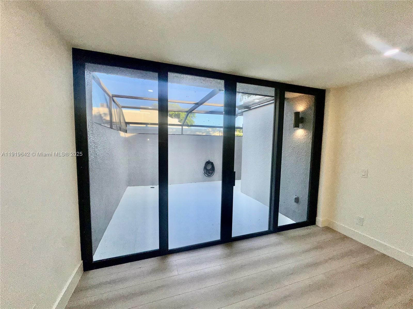 EVERGLADE SUGAR & LAND CO - Residential Lease