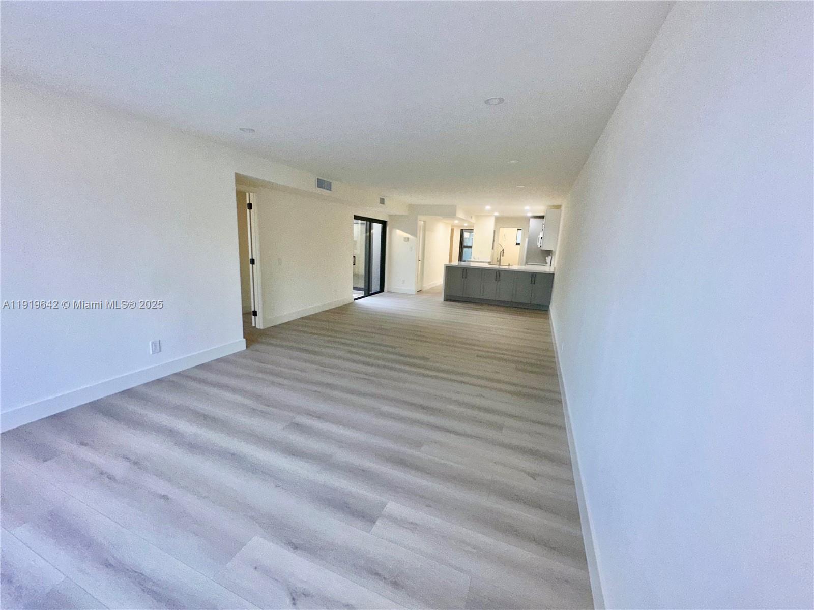 EVERGLADE SUGAR & LAND CO - Residential Lease