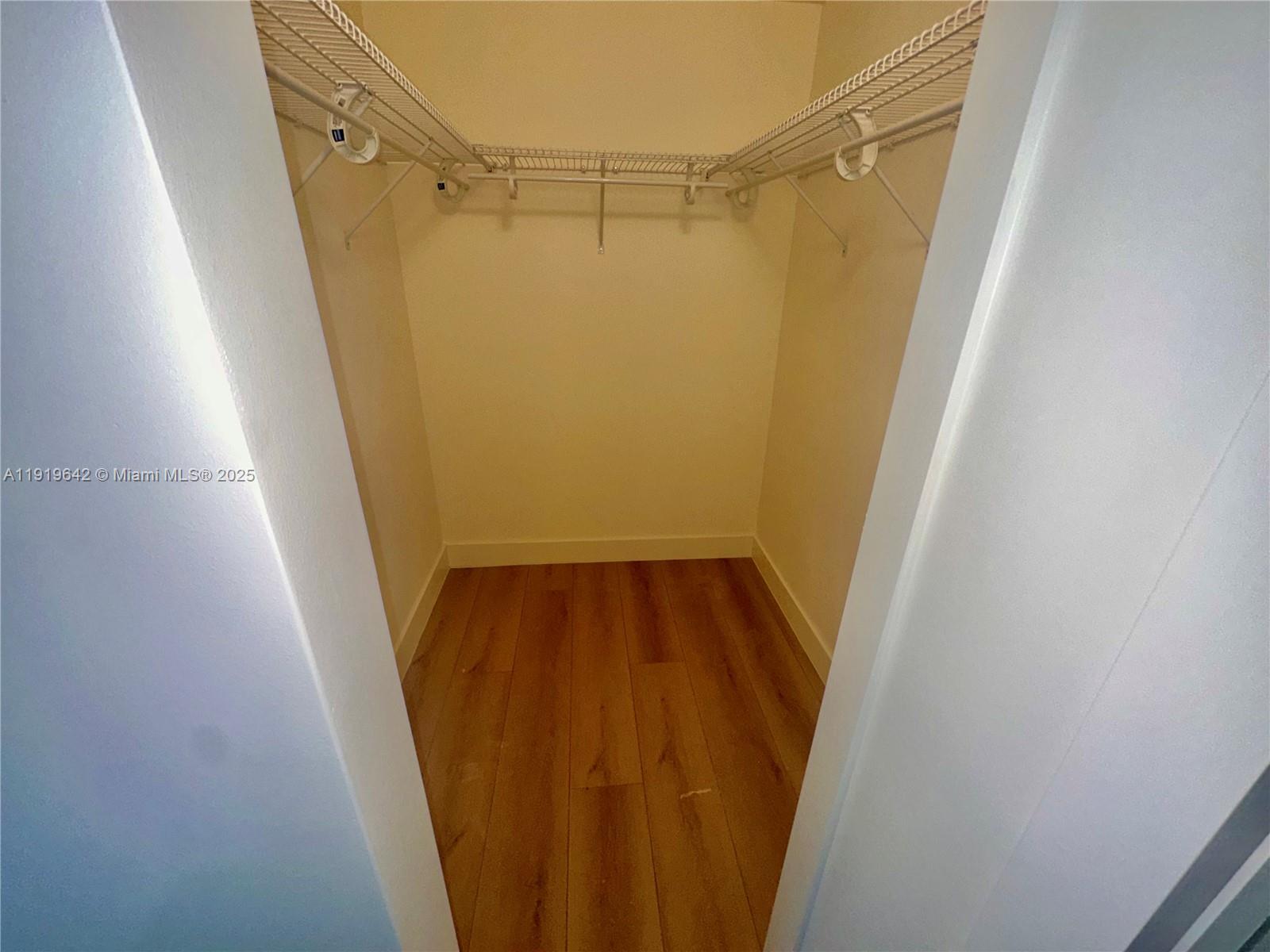 EVERGLADE SUGAR & LAND CO - Residential Lease