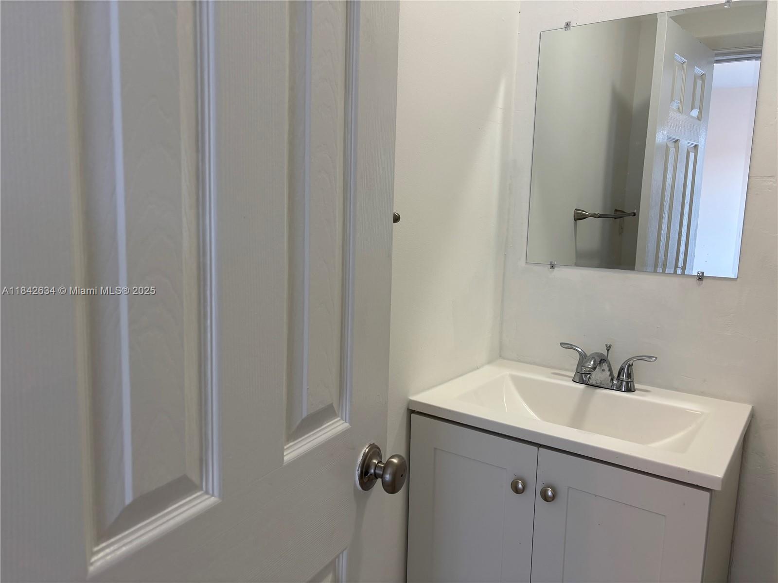 214 NW 46th Ave 214