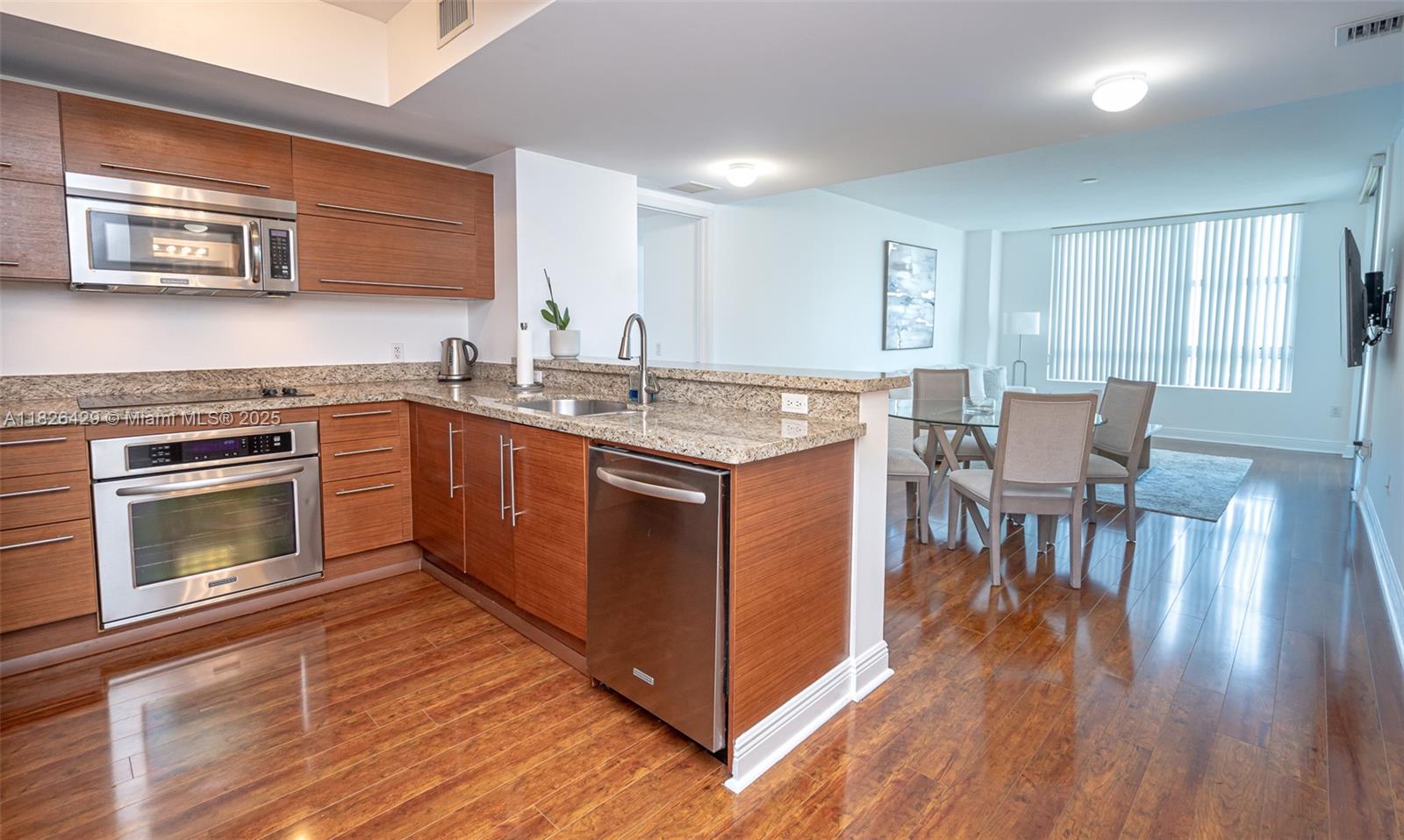 TAO SAWGRASS CONDOMINIUM - Residential