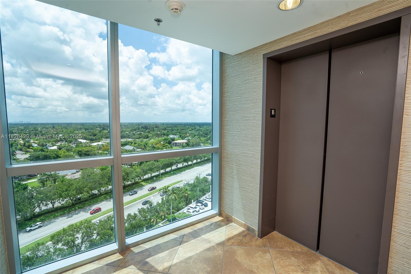 TAO SAWGRASS CONDOMINIUM - Residential