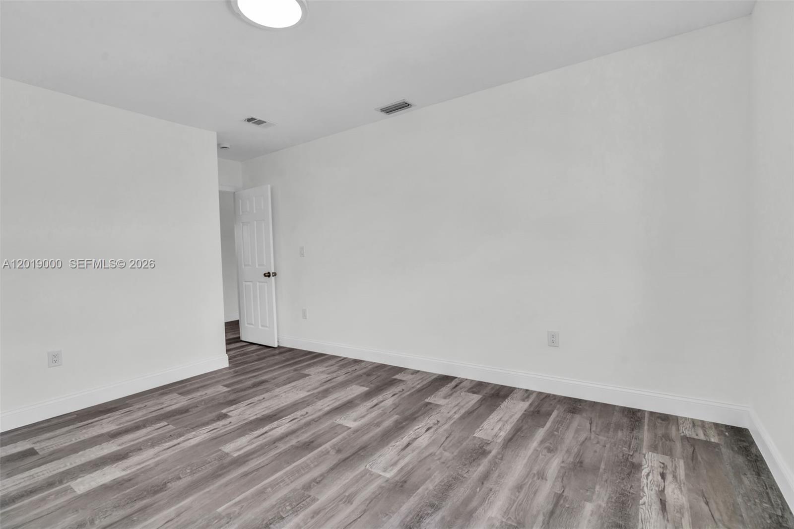 SILVER GARDENS VILLAS CON - Residential