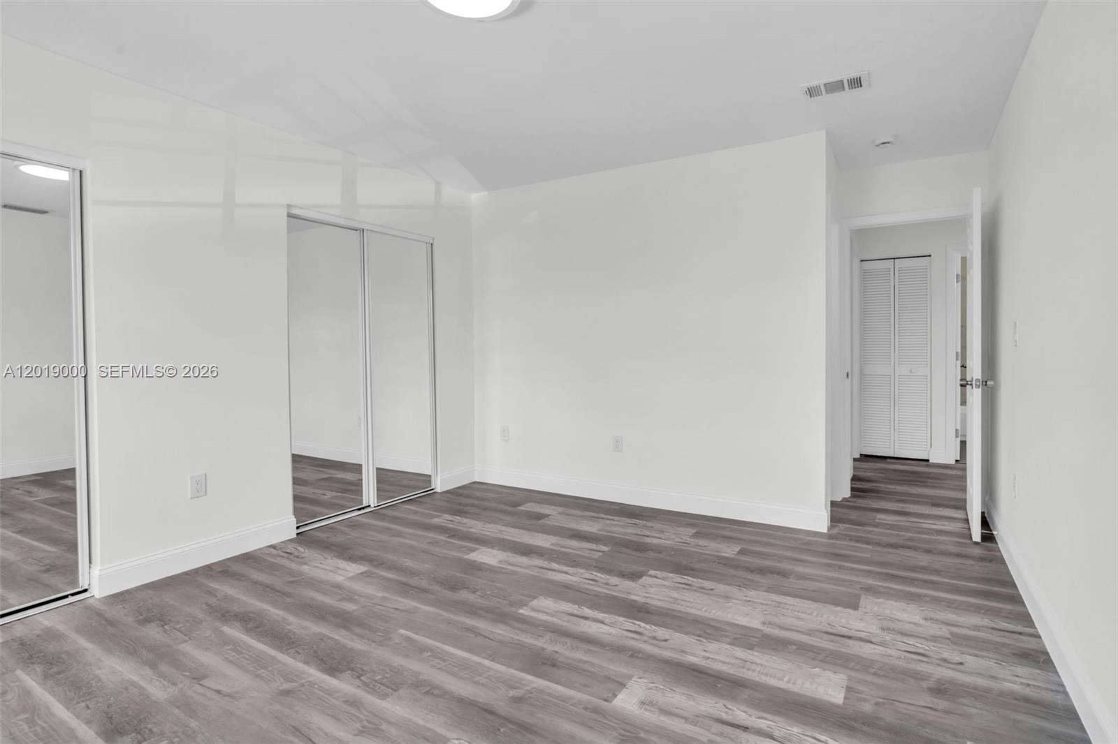 SILVER GARDENS VILLAS CON - Residential