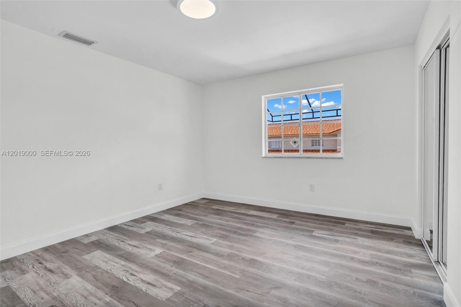 SILVER GARDENS VILLAS CON - Residential