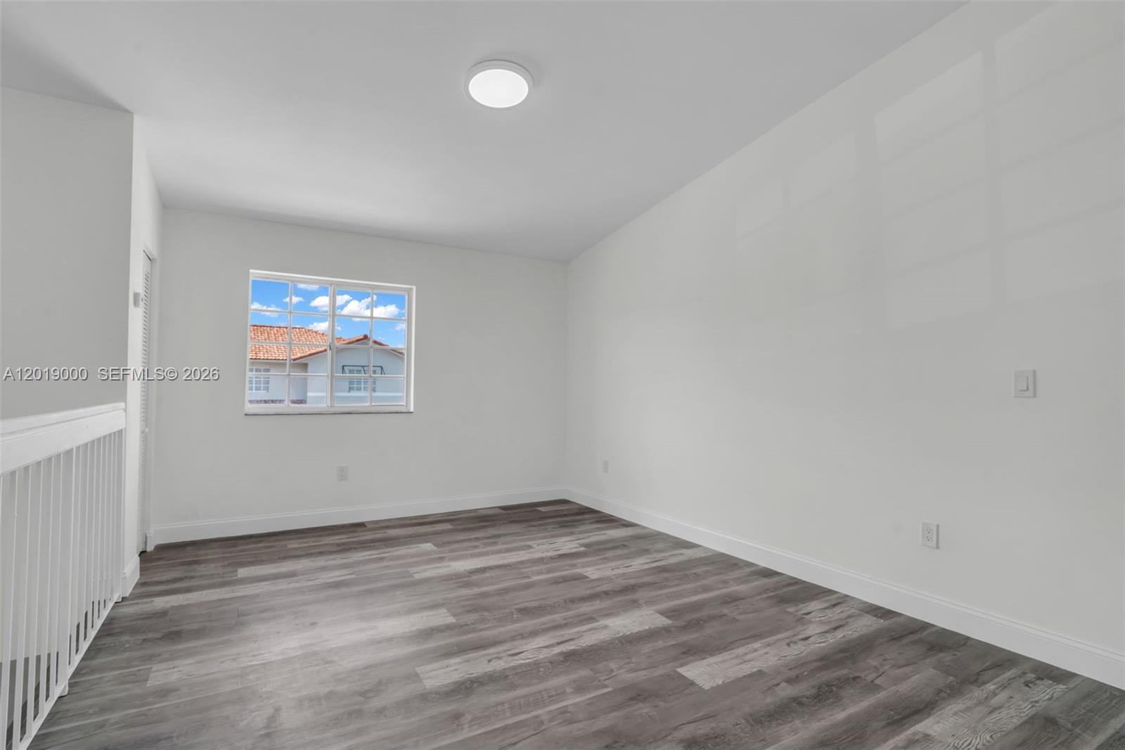 SILVER GARDENS VILLAS CON - Residential