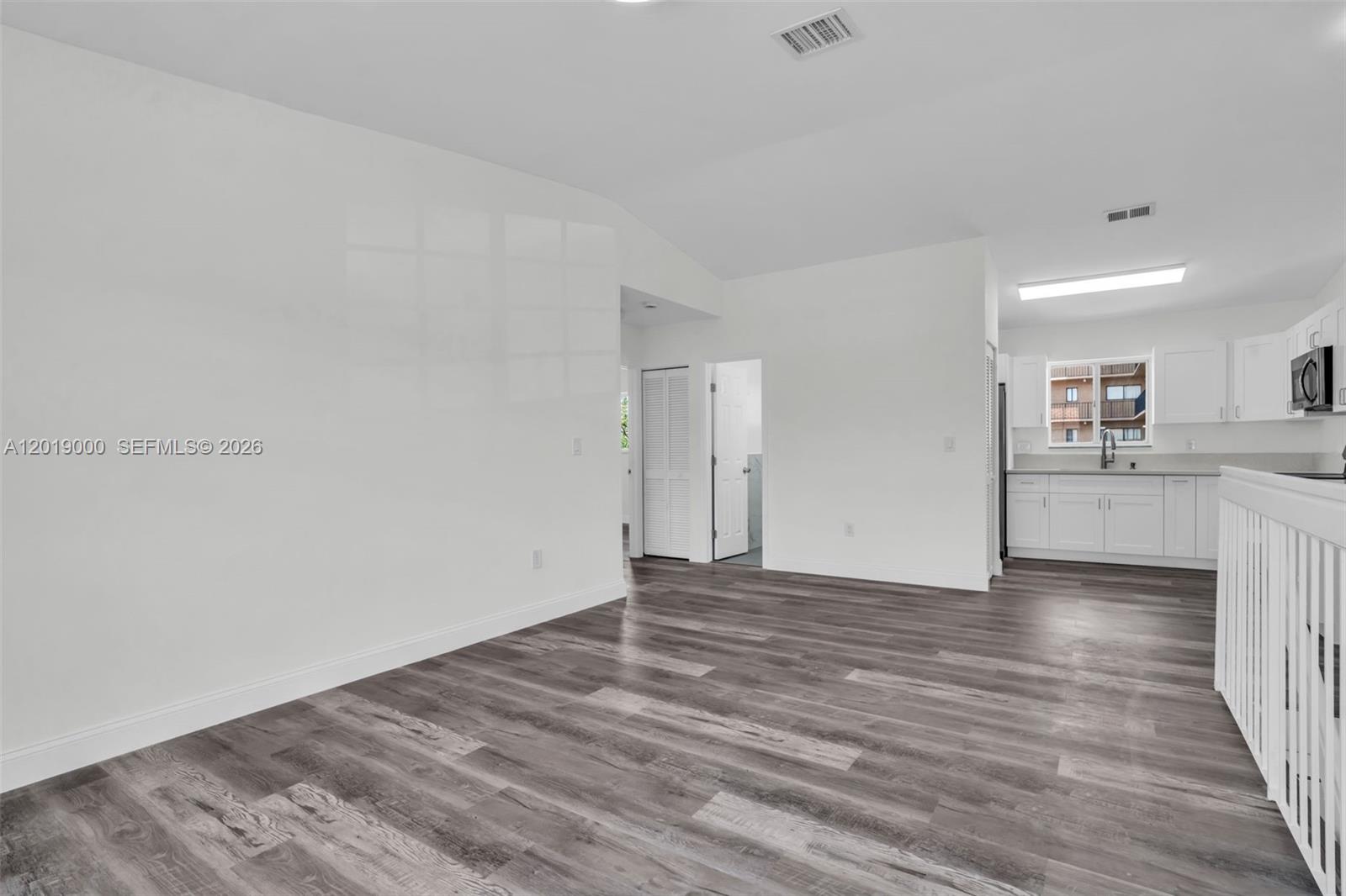 SILVER GARDENS VILLAS CON - Residential
