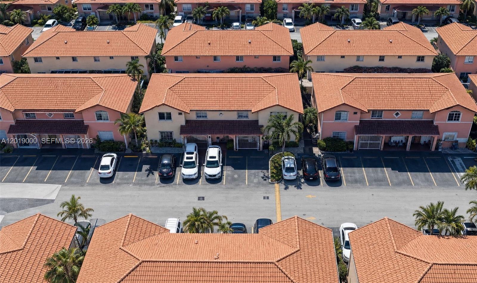 SILVER GARDENS VILLAS CON - Residential