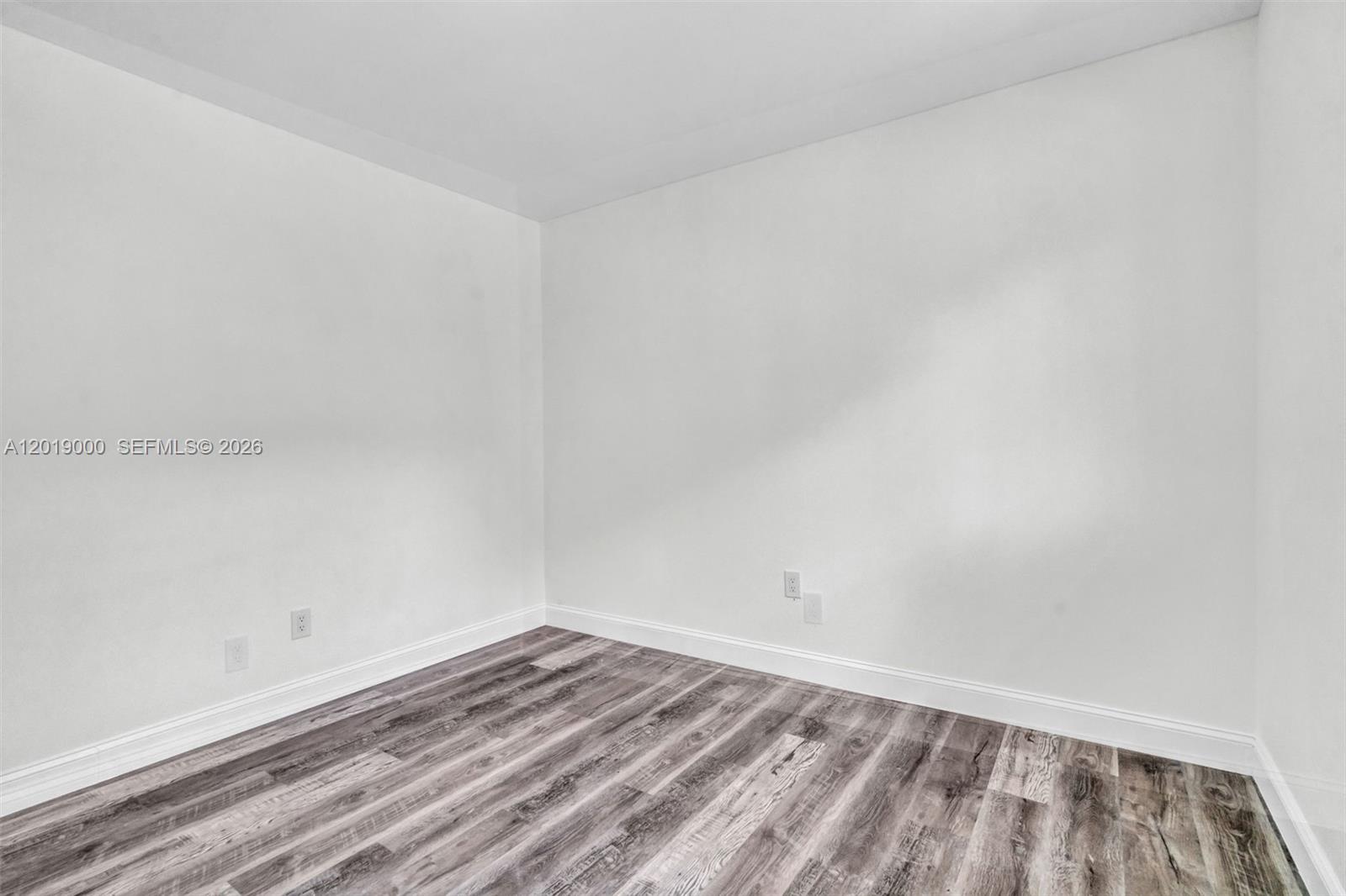 SILVER GARDENS VILLAS CON - Residential