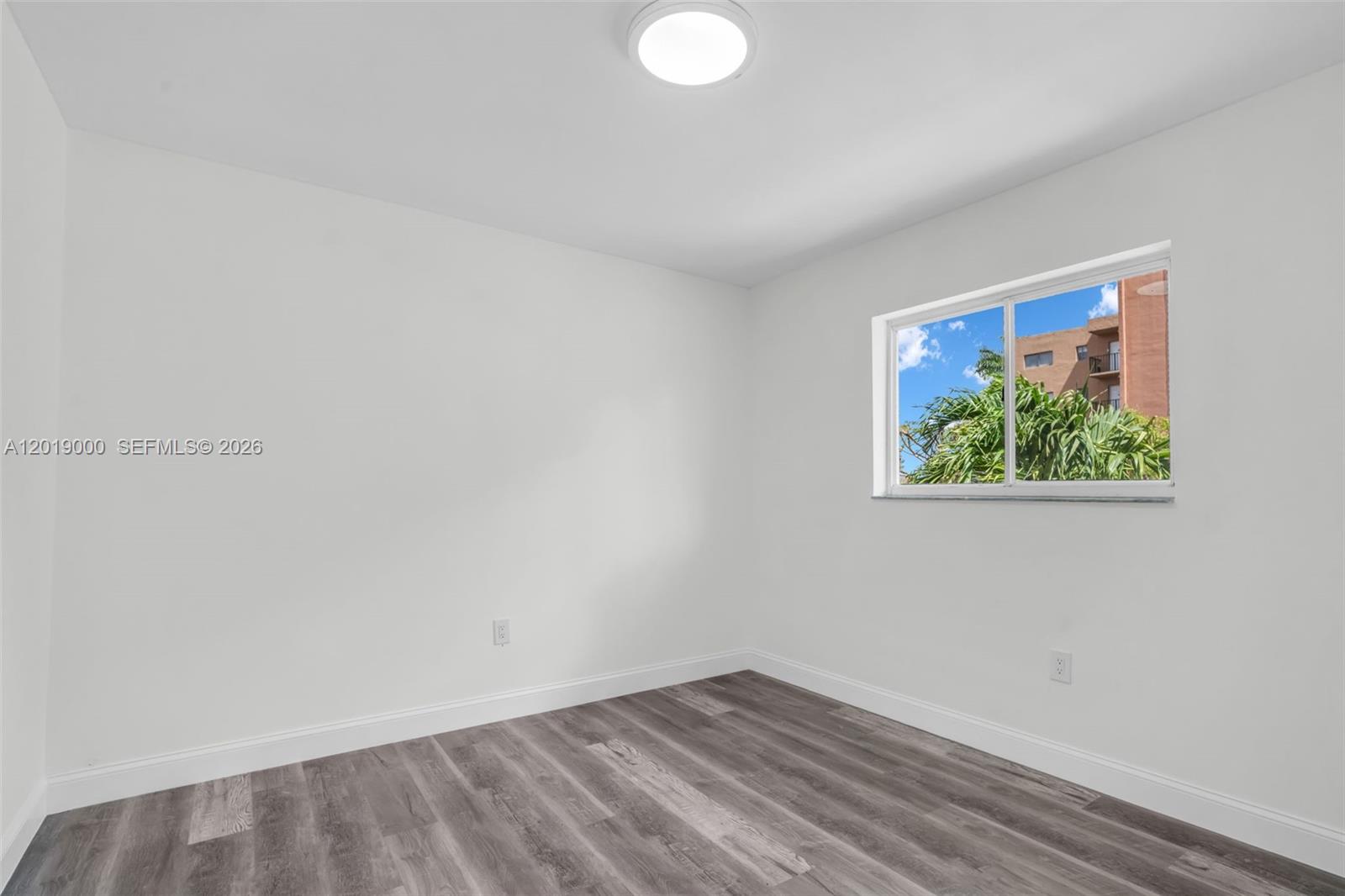 SILVER GARDENS VILLAS CON - Residential