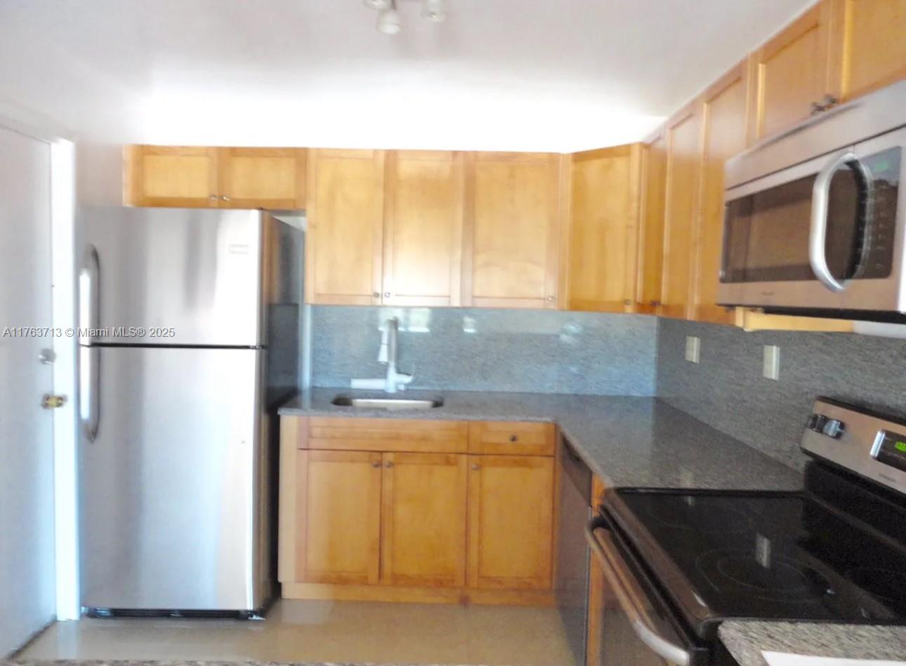 1220 71st St 35