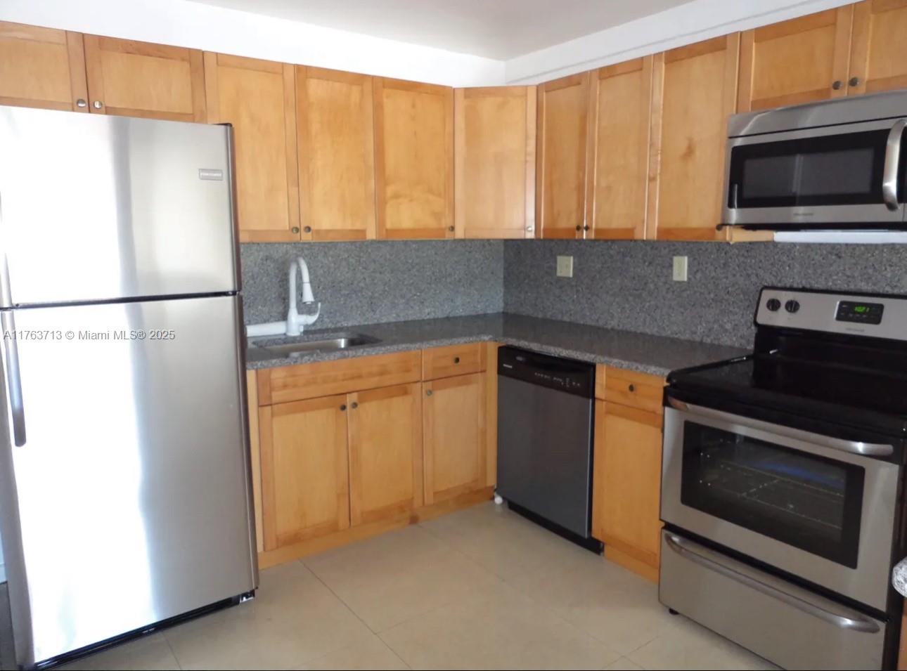1220 71st St 35