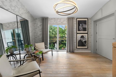 Tiny photo for 2887 Pine Tree Dr, Miami Beach, FL 33140 (MLS # A11977120)