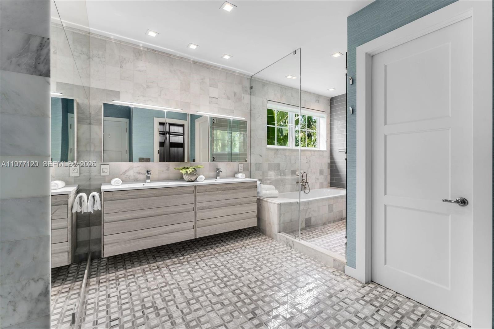 FLAMINGO TERRACE SUB - Residential