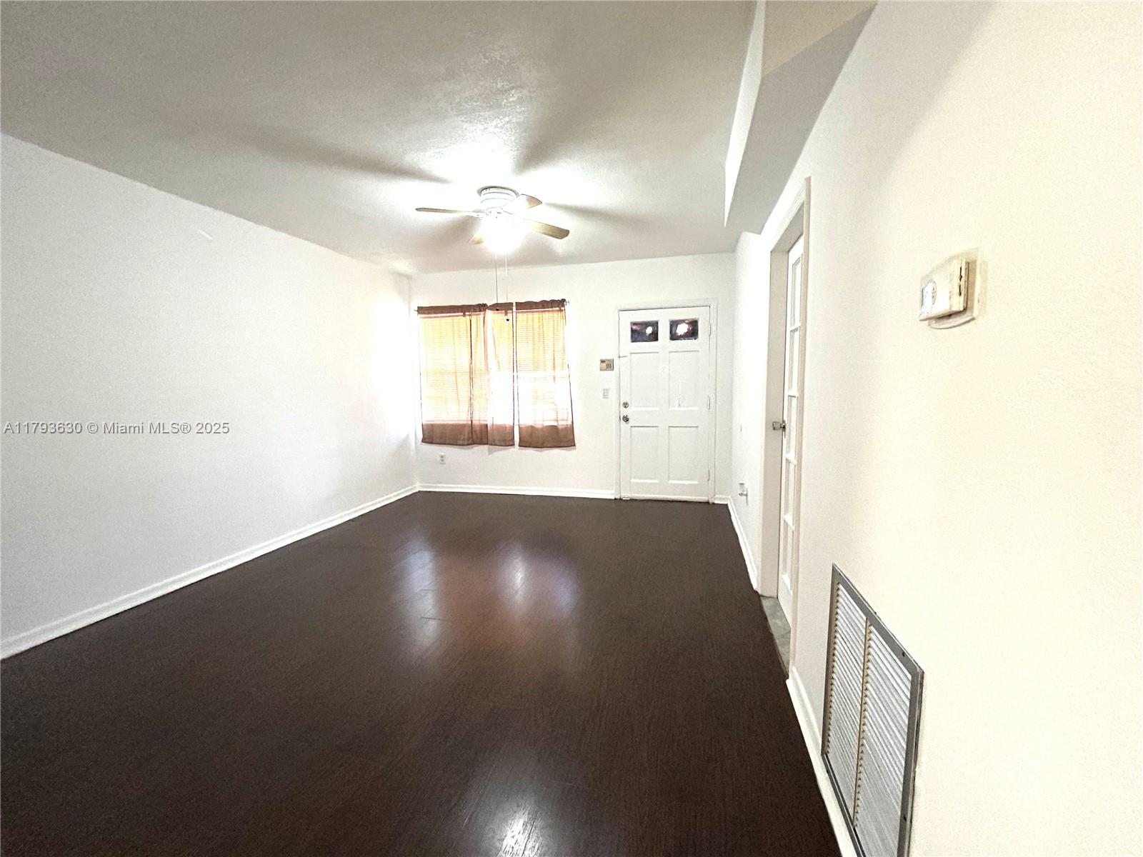 6211 NW 37th Ter