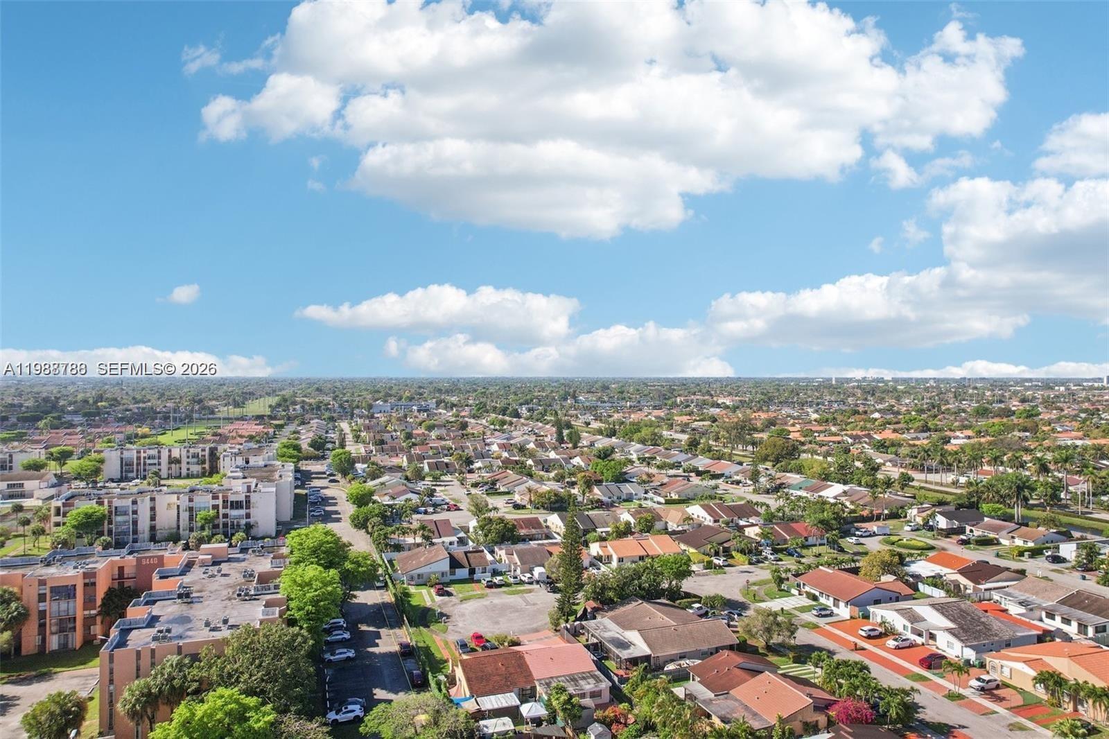 HOMES OF VERSAILLES 9624 - Residential