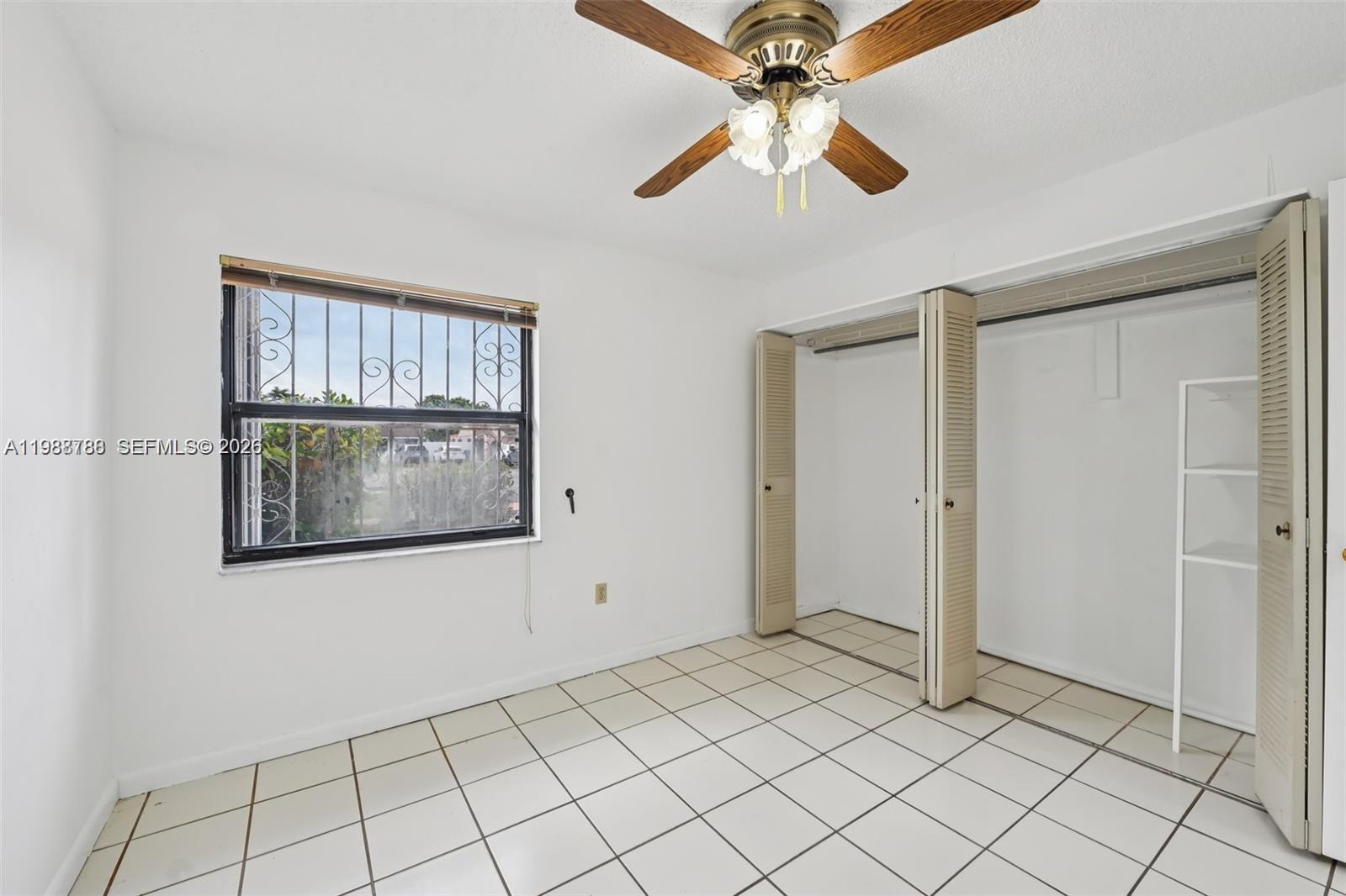 HOMES OF VERSAILLES 9624 - Residential