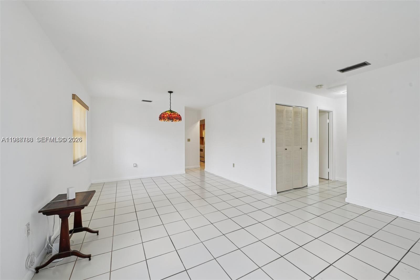 HOMES OF VERSAILLES 9624 - Residential