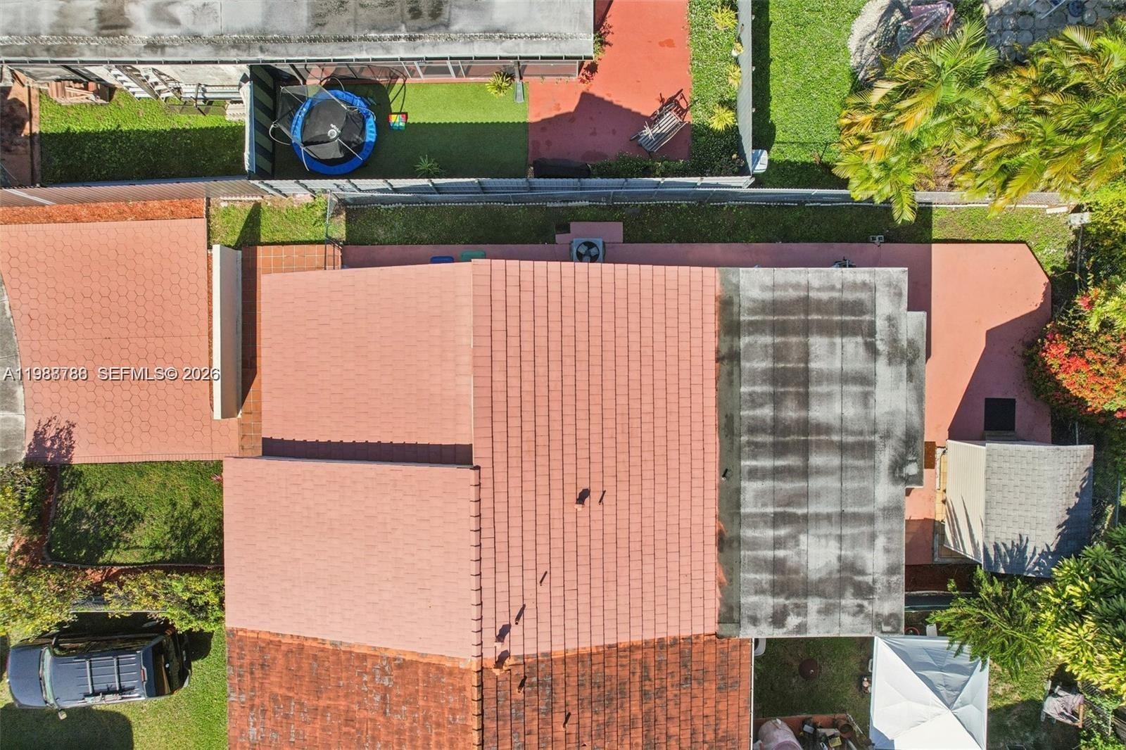 HOMES OF VERSAILLES 9624 - Residential