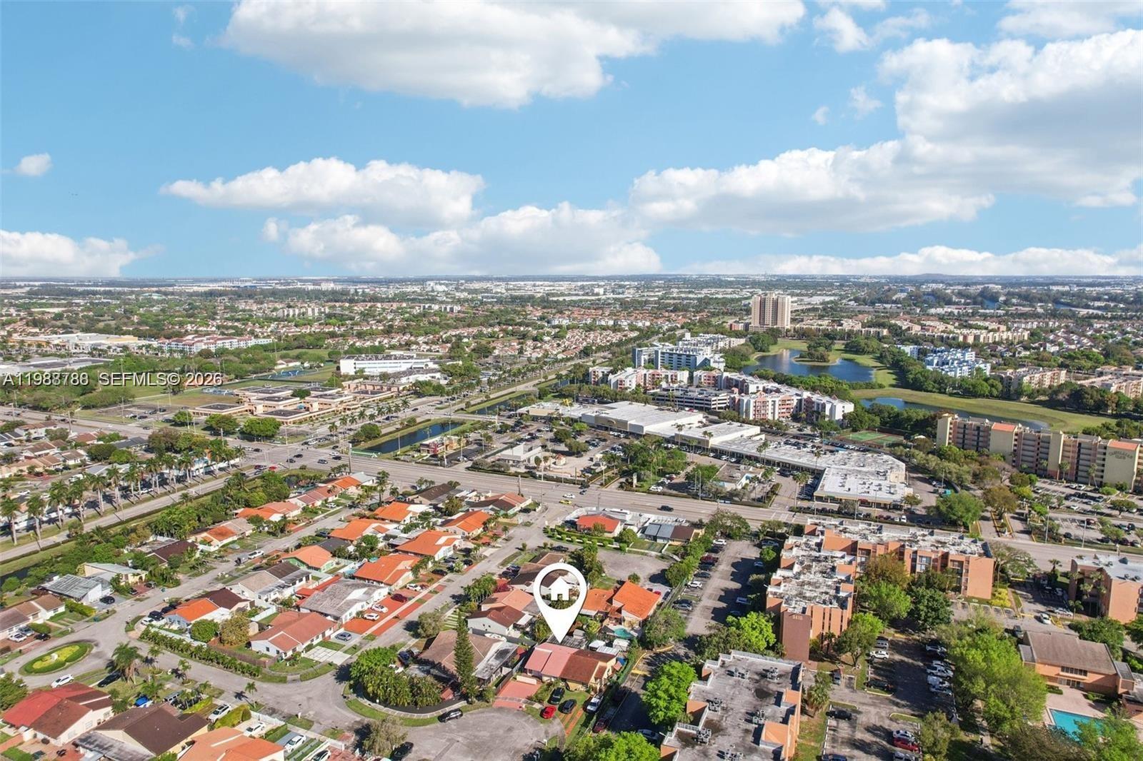 HOMES OF VERSAILLES 9624 - Residential