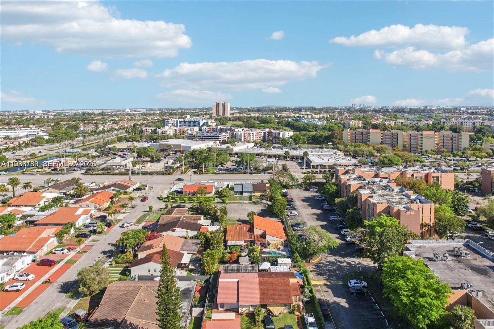 HOMES OF VERSAILLES 9624 - Residential