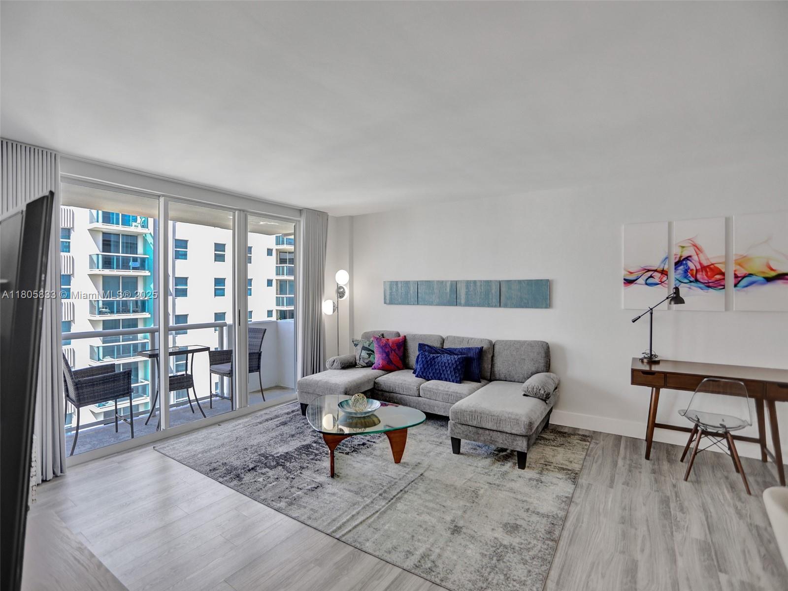 9195 Collins Ave 1109, Surfside, Miami-Dade County, Florida - 1 Bedrooms  
1 Bathrooms - 