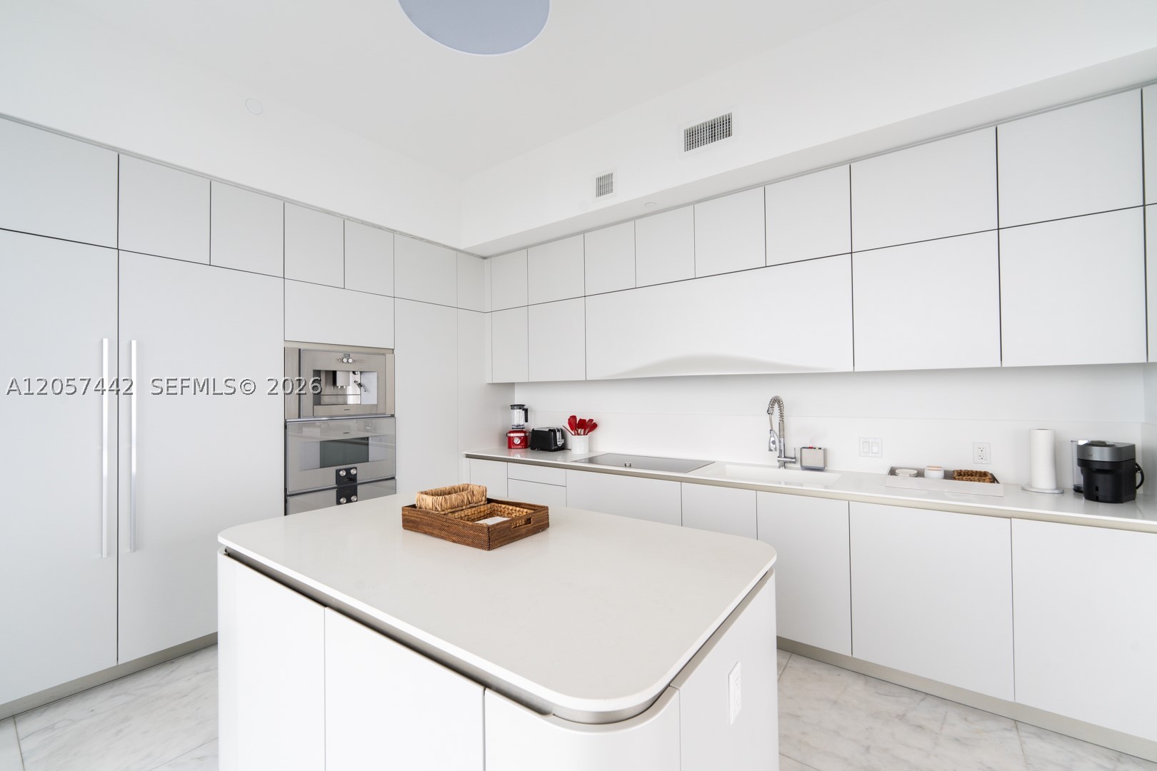 16901 Collins Ave 4201