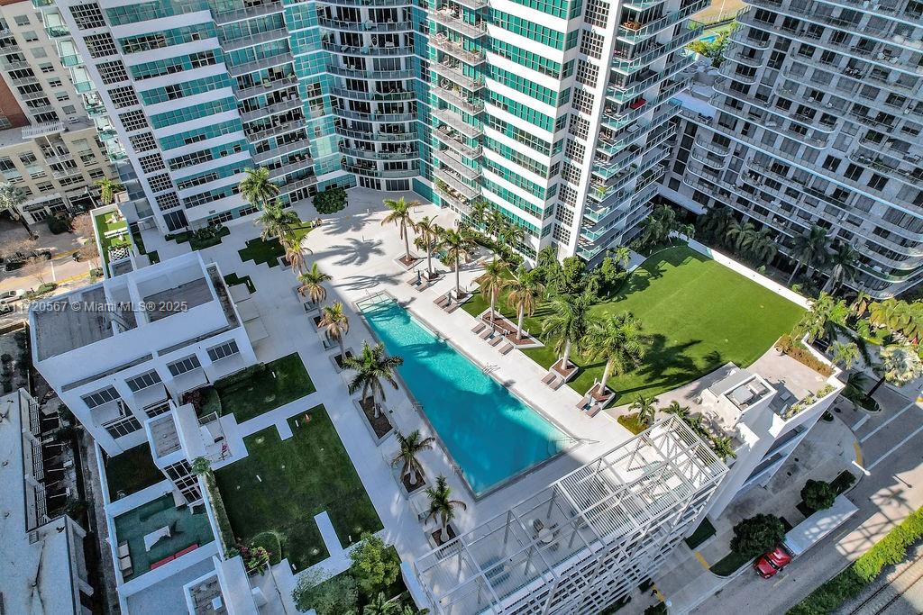 FOUR MIDTOWN MIAMI CONDO - Residential