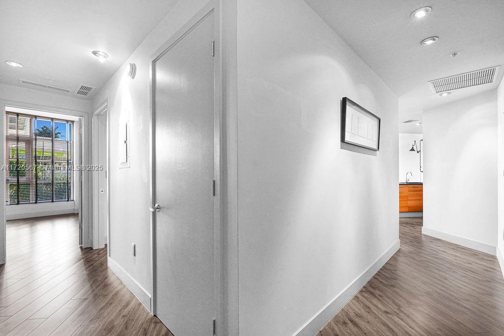 FOUR MIDTOWN MIAMI CONDO - Residential