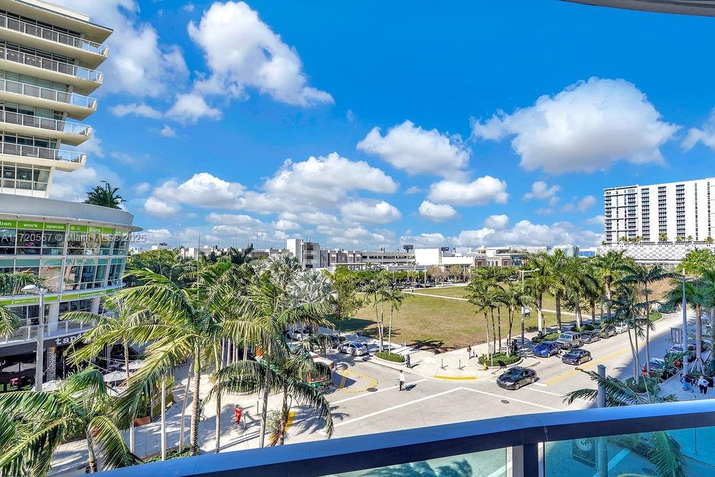 FOUR MIDTOWN MIAMI CONDO - Residential