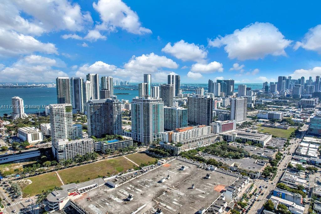 FOUR MIDTOWN MIAMI CONDO - Residential