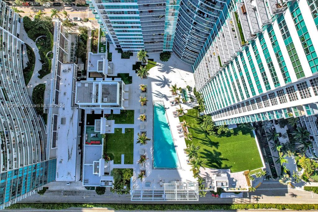 FOUR MIDTOWN MIAMI CONDO - Residential
