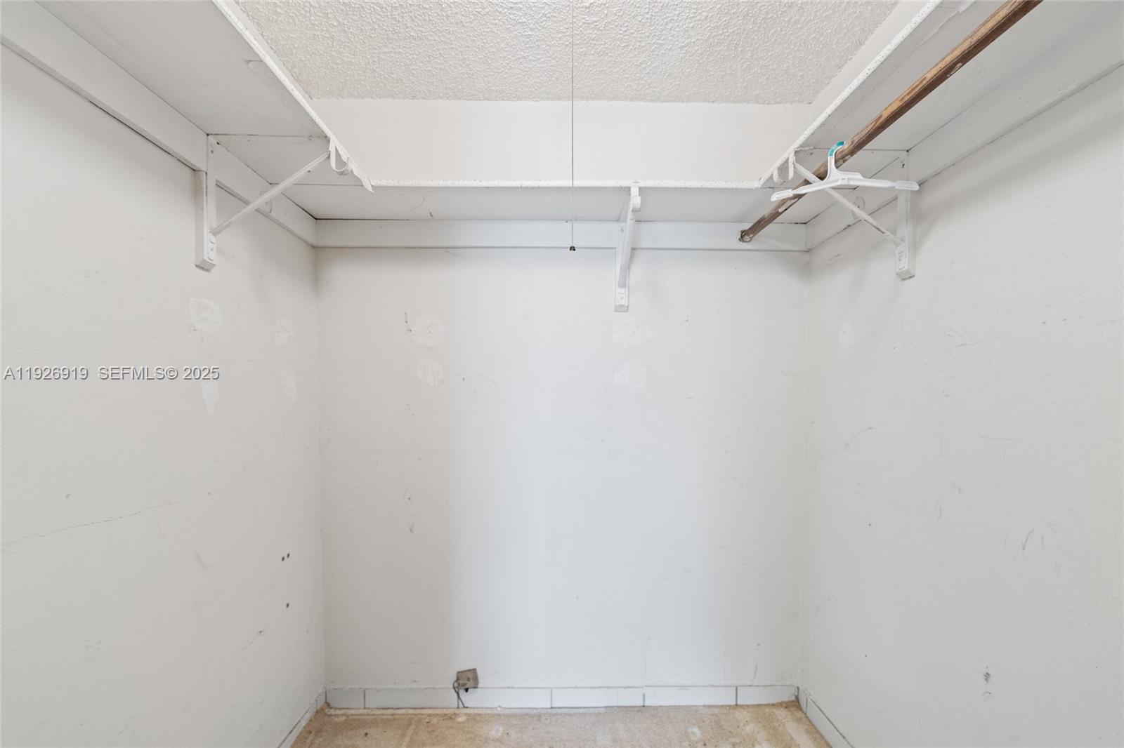 FLORENCE CONDO - Residential