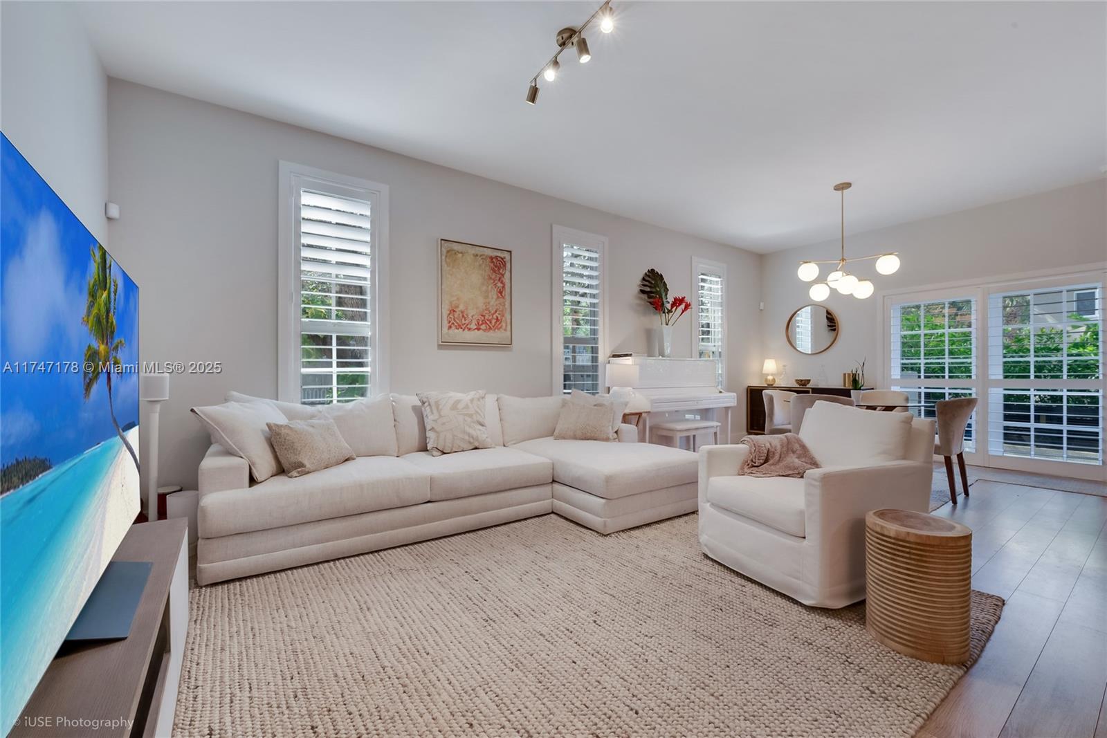 Property for Sale at 111 Edgewater Dr 1A, Coral Gables, Broward County, Florida - Bedrooms: 3 
Bathrooms: 3  - $1,200,000