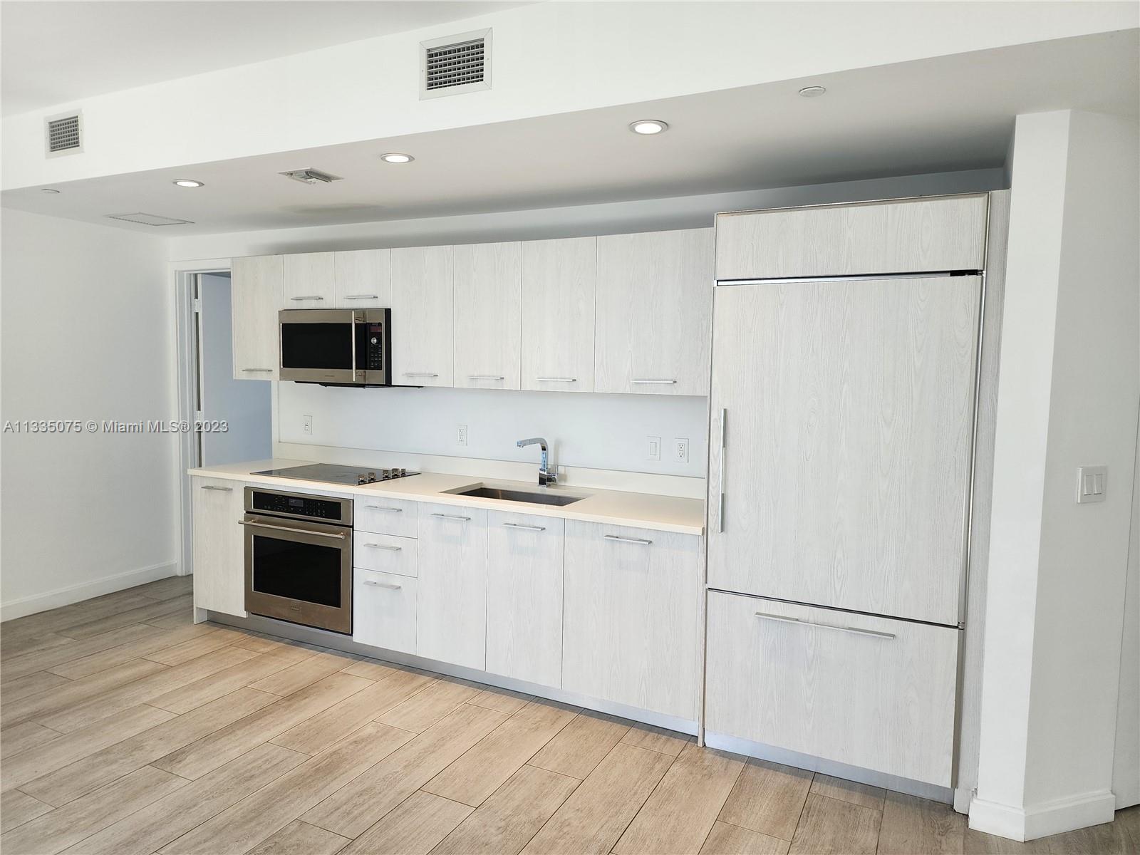BRICKELL HEIGHTS EAST CON - Residential
