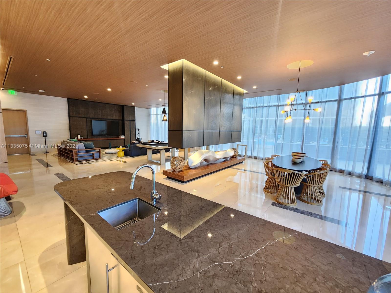BRICKELL HEIGHTS EAST CON - Residential