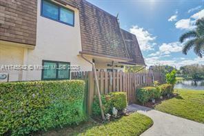 129 San Remo Blvd