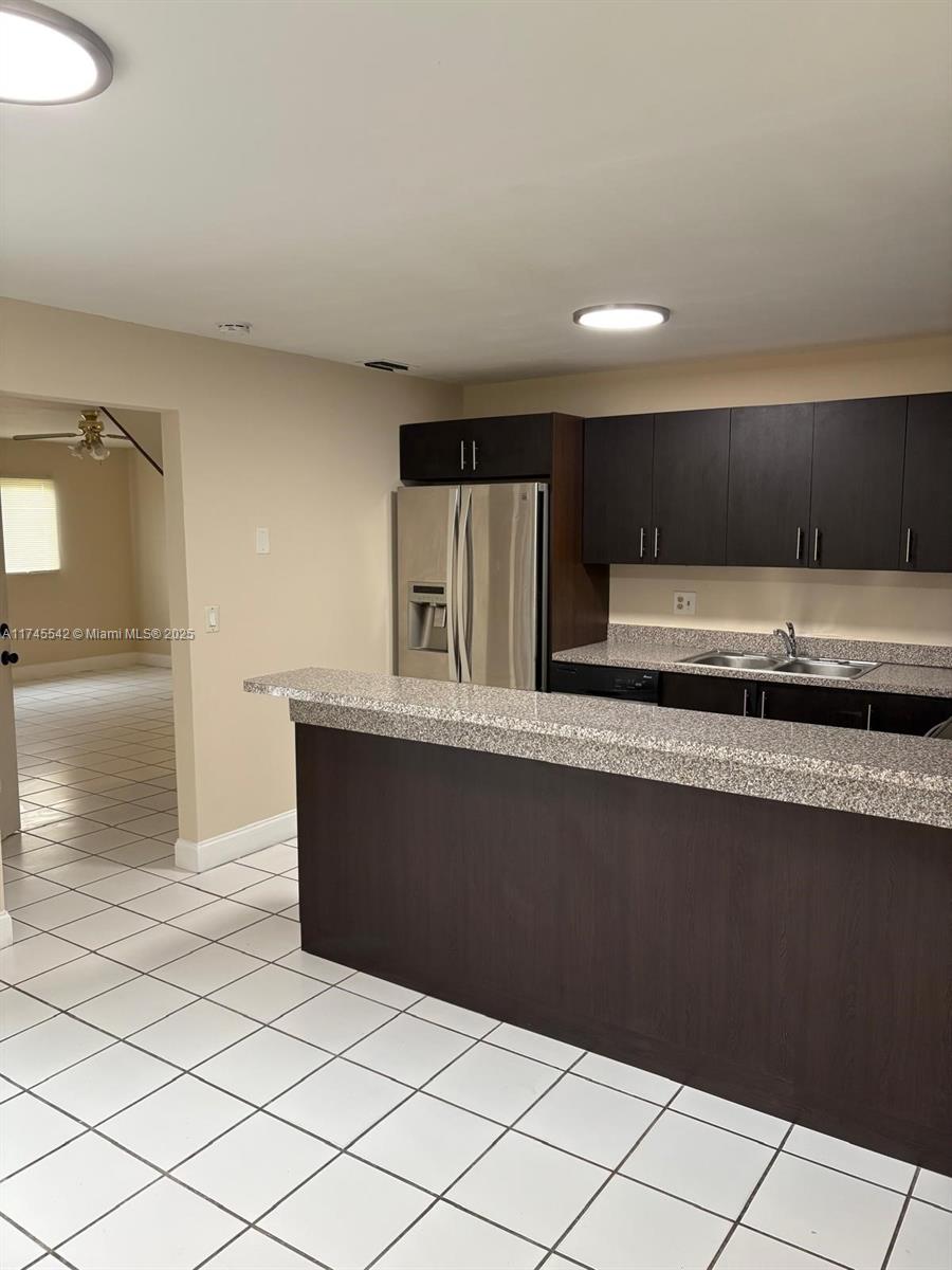 PT TR A NORTH LAUDERDALE - Residential