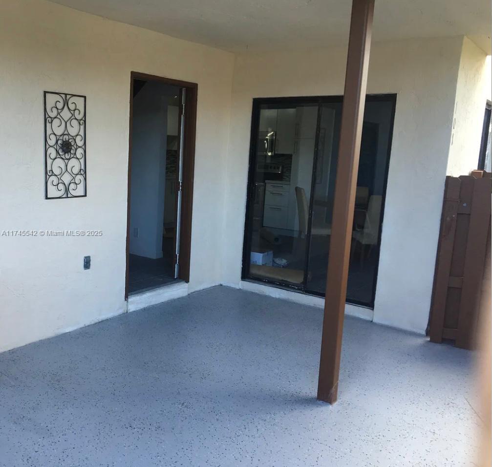 PT TR A NORTH LAUDERDALE - Residential