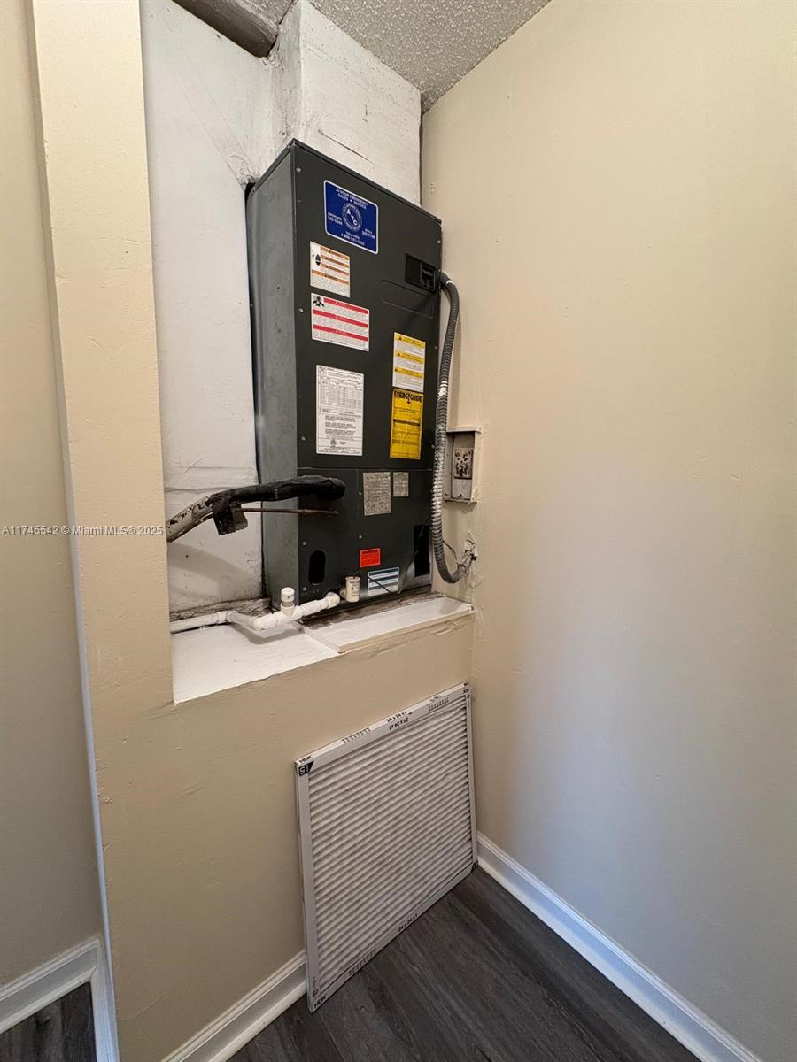 PT TR A NORTH LAUDERDALE - Residential