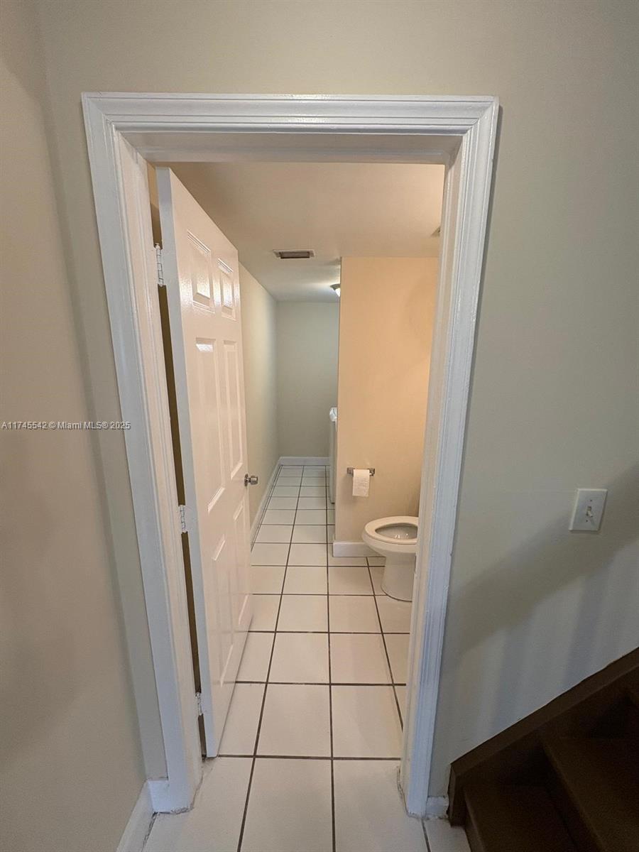 PT TR A NORTH LAUDERDALE - Residential