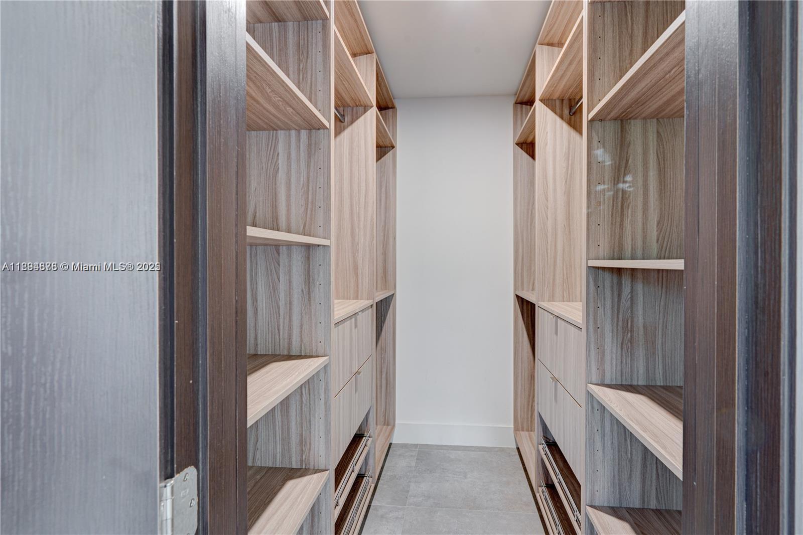 KEYSTONE ISLAND NO 4 - Residential Lease