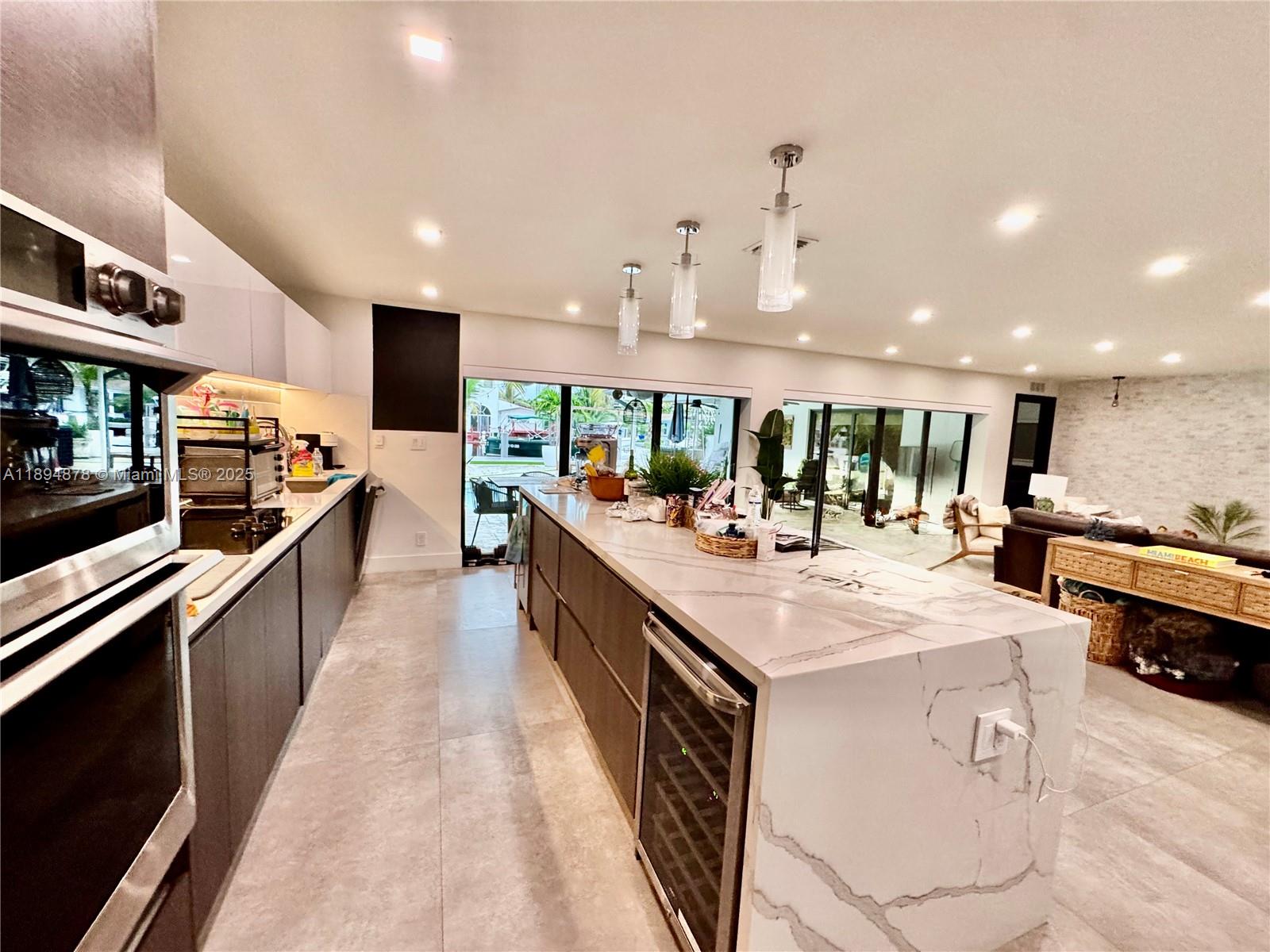 KEYSTONE ISLAND NO 4 - Residential Lease