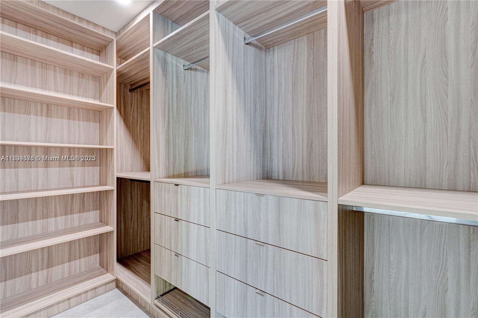 KEYSTONE ISLAND NO 4 - Residential Lease